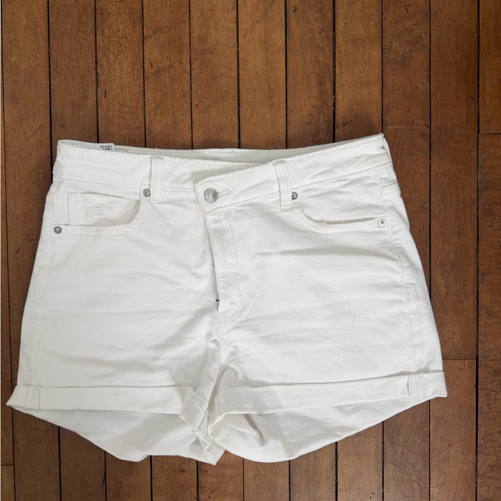 American Eagle mom shorts
